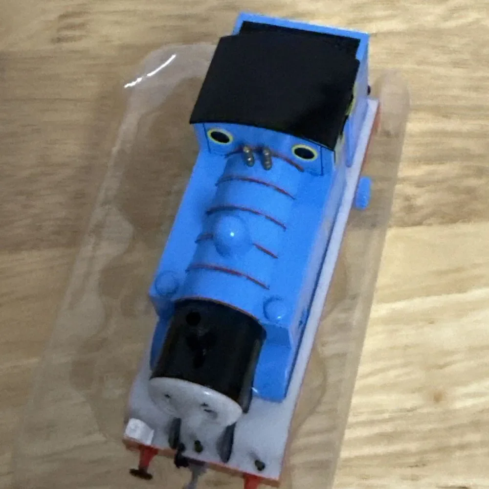 Thomas w/ Moving Eyes Clarabel SC Ruffey Bachmann 2002 HO Scale - Picture 12 of 16